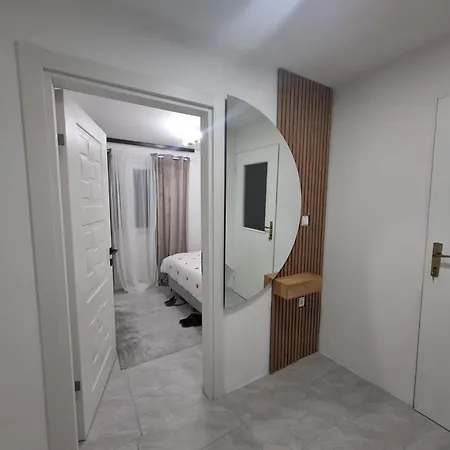 Sara Вишеград