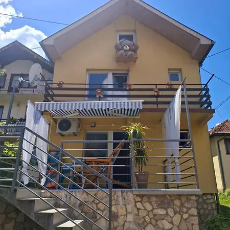 Sara *